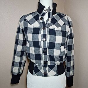 Forever 21 puffed plaid jacket Size S